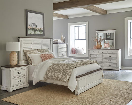 Hillcrest 4-piece Queen Panel Bedroom Set White and Dark Rum image