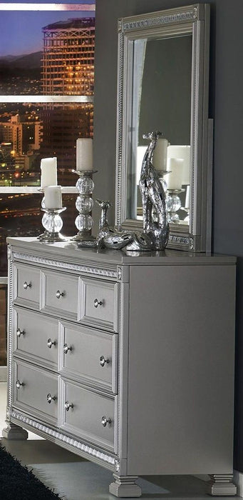 Bevelle 7 Drawer Dresser in Silver 1958-5