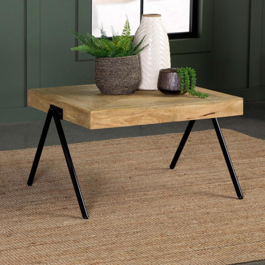 Avery - Mesa De Centro Rectangular Con Patas De Metal - Natural Y Negro