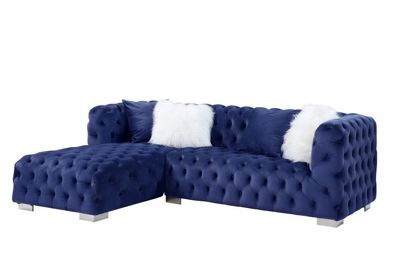 Syxtyx - Sectional Sofa w/ Pillows