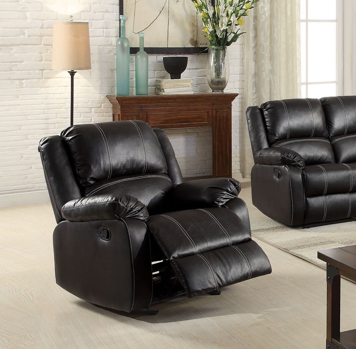 Zuriel - Rocker Recliner (Motion)