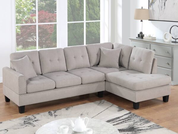 2 pc sectional with accent pillows